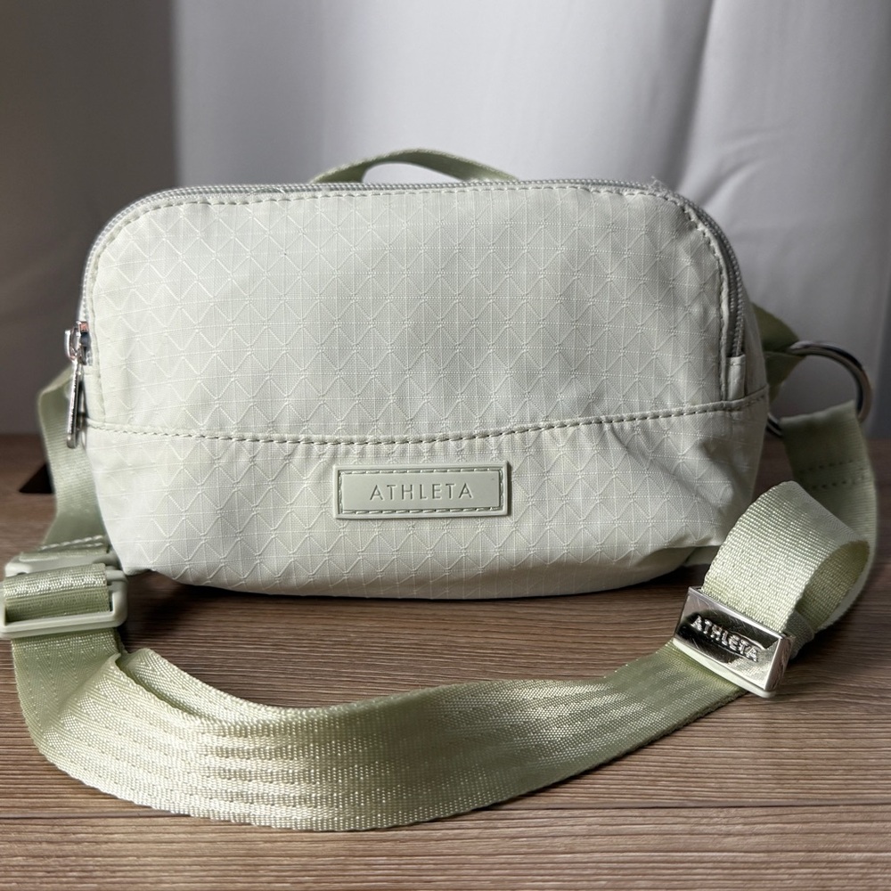 Athleta Mini Belt Bag Mint Green